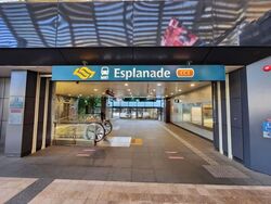 North Bridge Road (D7), Retail #599944581